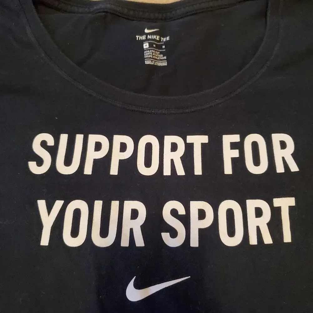 Nike top